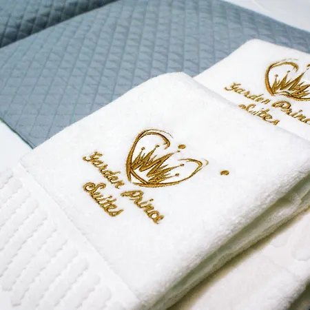 Bed and breakfast Garden Prince Suites Lisboa