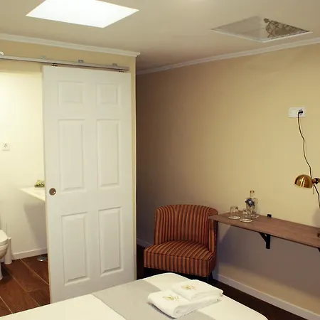 Garden Prince Suites Bed & Breakfast *